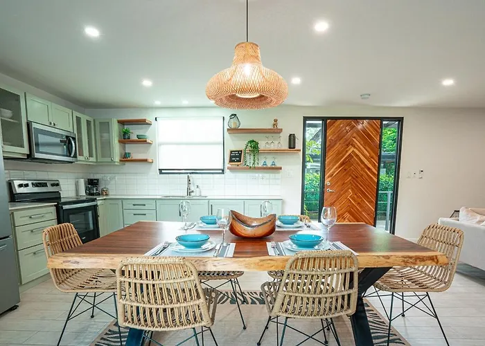 Tropical 4br Retreat With Private Pool Ferienhaus Tamarindo