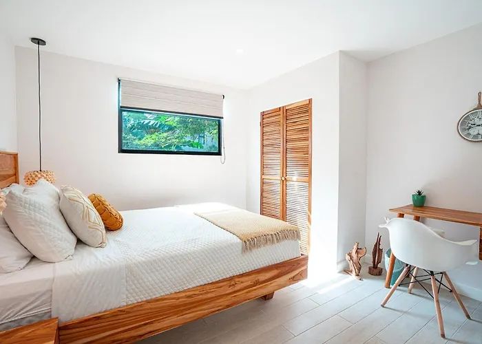 Ferienhaus Tropical 4br Retreat With Private Pool *